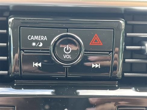 New 2025 Nissan Armada Platinum Reserve image 7