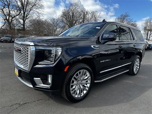 Used 2023 GMC Yukon Denali image 9
