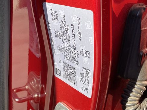 Used 2025 Chevrolet Colorado ZR2 image 9