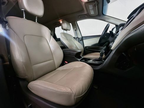 Used 2018 Hyundai Santa Fe Limited AWD/4WD image 34