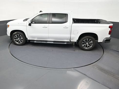 Used 2022 Chevrolet Silverado 1500 LT RWD image 13