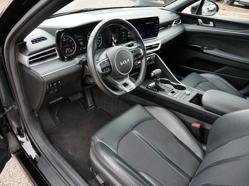 Used 2023 Kia K5 GT-Line image 2