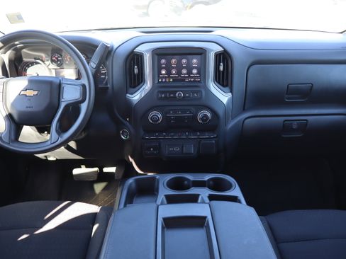 Certified 2024 Chevrolet Silverado 2500 Custom w/ Custom Value Package image 18