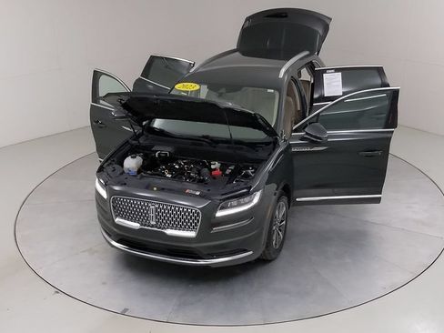 Used 2023 Lincoln Nautilus FWD w/ Premium Package image 41