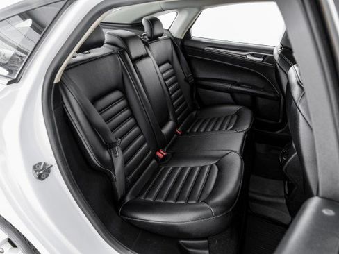 Used 2020 Ford Fusion SEL FWD image 35