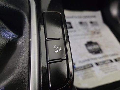 Certified 2025 Kia Seltos S image 30