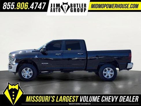 Used 2025 RAM 2500 Big Horn AWD/4WD image 2