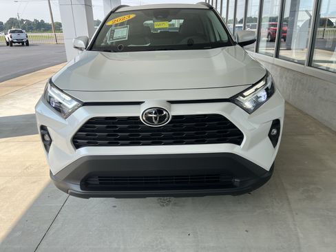 Used 2023 Toyota RAV4 XLE Premium FWD image 12