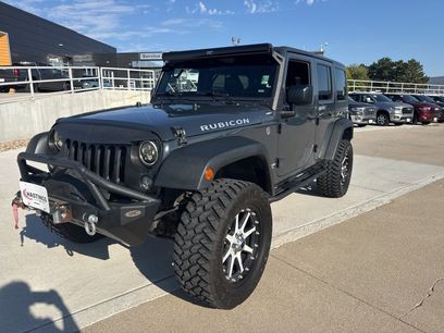 Used 2017 Jeep Wrangler Unlimited Rubicon w/ Cold Weather Group