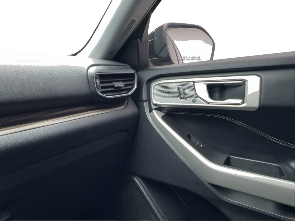 Used 2020 Ford Explorer Limited RWD image 51