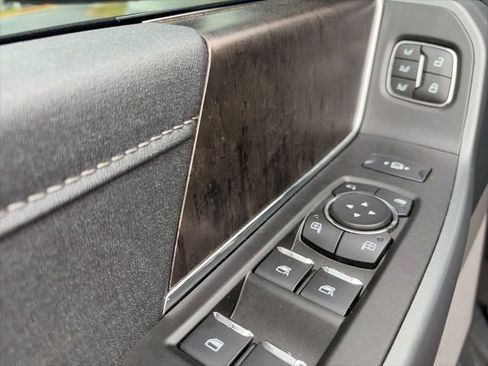 Used 2024 Ford F250 Lariat w/ Lariat Ultimate Package image 11