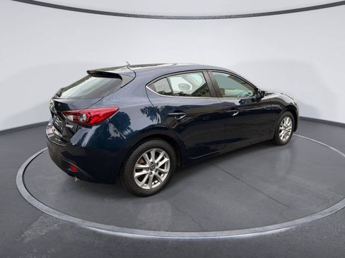 Used 2016 MAZDA MAZDA3 i Sport w/ Preferred Equipment Package FWD image 4