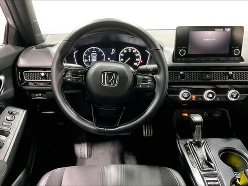 Used 2023 Honda Civic Sport image 5