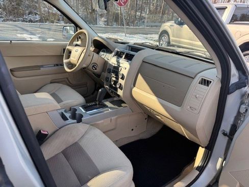 Used 2008 Ford Escape XLT image 10