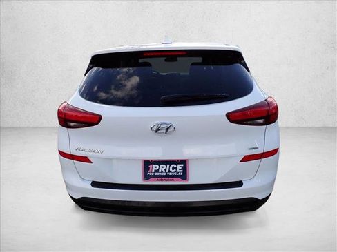 Used 2020 Hyundai Tucson SE image 3