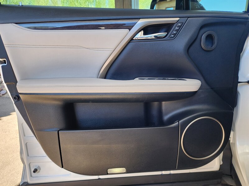 Used 2022 Lexus RX 350L Luxury w/ Accessory Package (Z1) AWD/4WD image 22