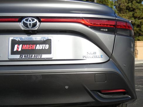 Used 2023 Toyota Mirai image 9