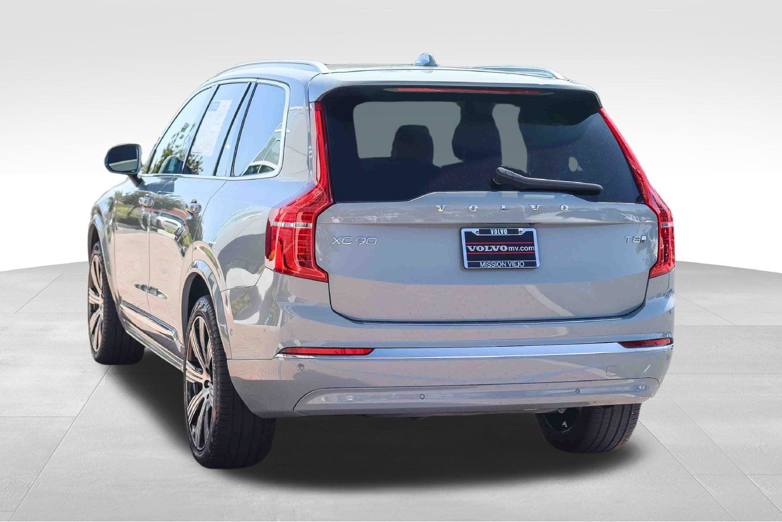 Used 2025 Volvo XC90 T8 Ultra w/ Protection Package Premier AWD/4WD image 5