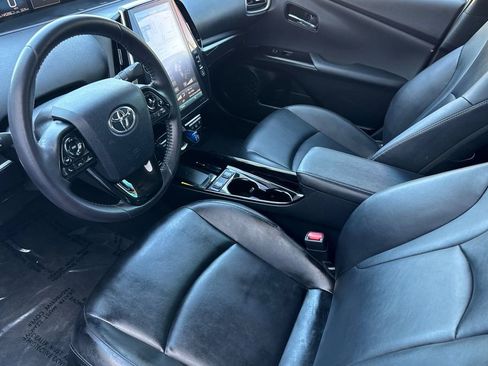 Used 2022 Toyota Prius Prime XLE FWD image 9