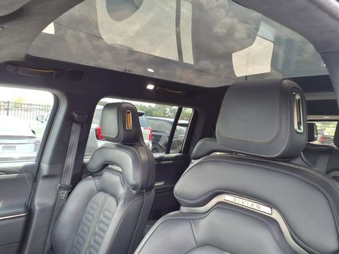 Used 2024 Rivian R1S Adventure AWD/4WD image 27