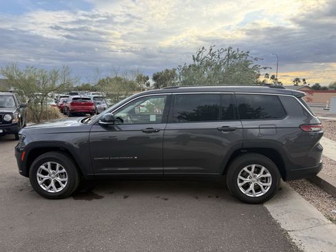 Used 2021 Jeep Grand Cherokee L Limited image 6