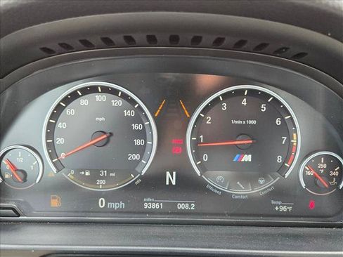 Used 2014 BMW M5 RWD image 11