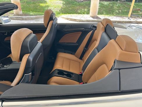 Used 2015 Mercedes-Benz E 550 Cabriolet image 10