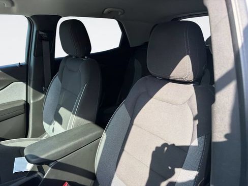 Used 2023 Chevrolet TrailBlazer LT FWD image 22