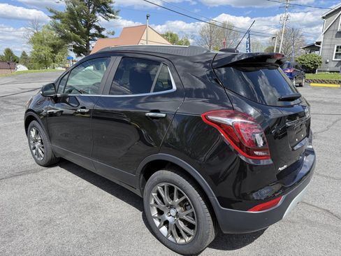 Used 2019 Buick Encore Sport Touring AWD/4WD image 5
