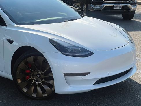 Used 2022 Tesla Model 3 Performance AWD/4WD image 3