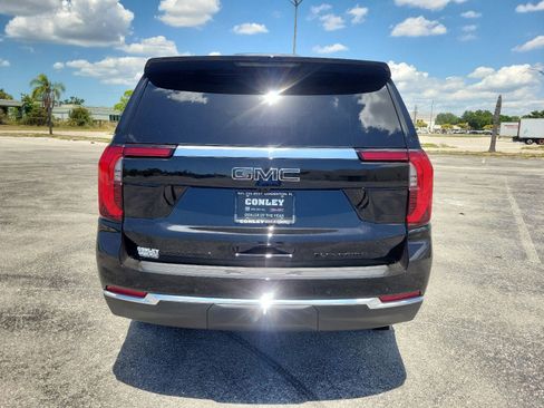 New 2026 GMC Yukon Elevation AWD/4WD image 7