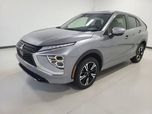 Used 2024 Mitsubishi Eclipse Cross SEL AWD/4WD image 3