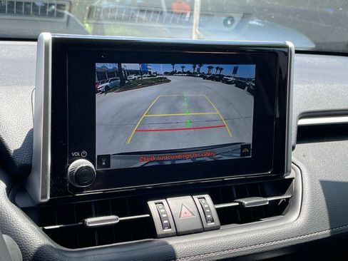 Used 2024 Toyota RAV4 XLE Premium image 8