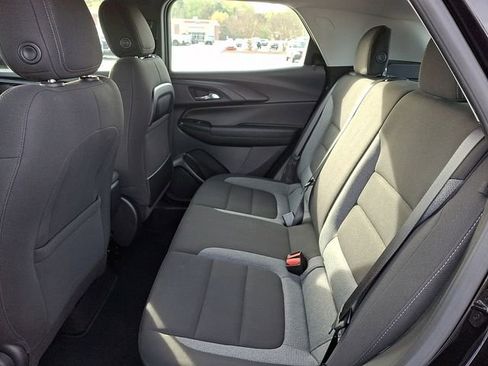 Used 2023 Chevrolet TrailBlazer LS image 10