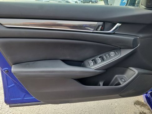 Used 2022 Honda Accord Sport image 18