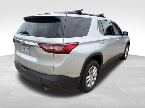 Used 2020 Chevrolet Traverse LT FWD image 5