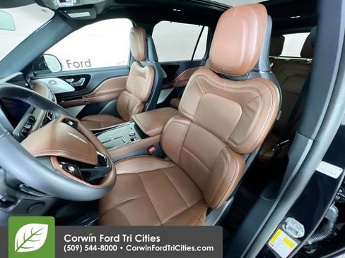 Used 2025 Lincoln Aviator Reserve w/ Equipment Group 201A AWD/4WD image 27