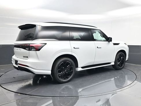 New 2026 INFINITI QX80 4WD image 3