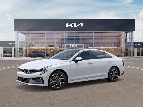 New 2026 Kia K5 EX image 3