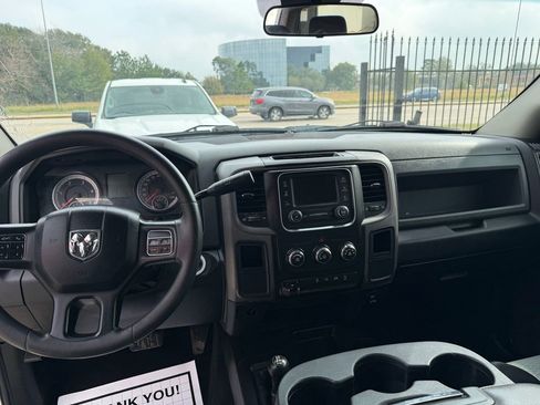 Used 2018 RAM 3500 Tradesman w/ Chrome Appearance Group image 23