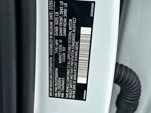 Used 2026 Volvo XC40 B5 Plus w/ Climate Package image 35