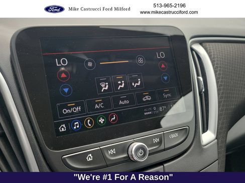 Used 2025 Chevrolet Malibu LT FWD image 17