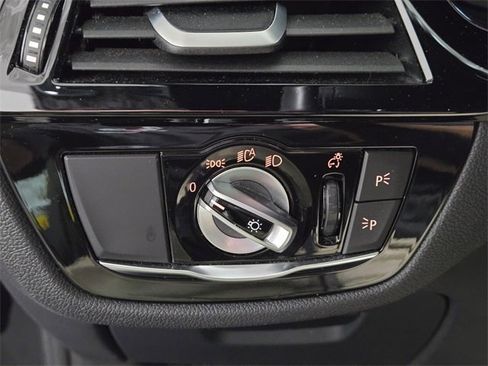 Used 2019 BMW 530i w/ Convenience Package image 39