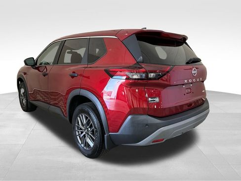 Used 2023 Nissan Rogue S AWD/4WD image 3