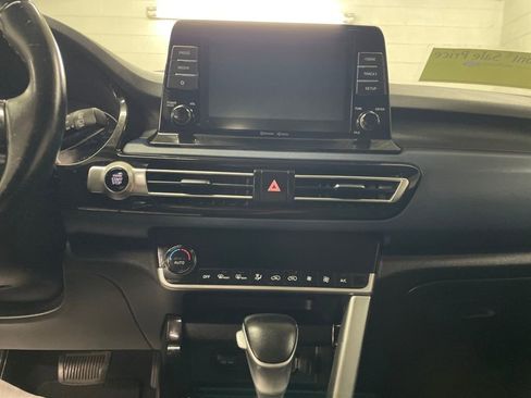 Used 2023 Kia Seltos S image 22