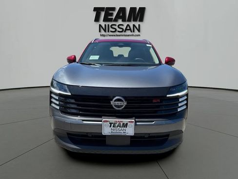 Used 2025 Nissan Kicks SR w/ SR Premium Package AWD/4WD image 2