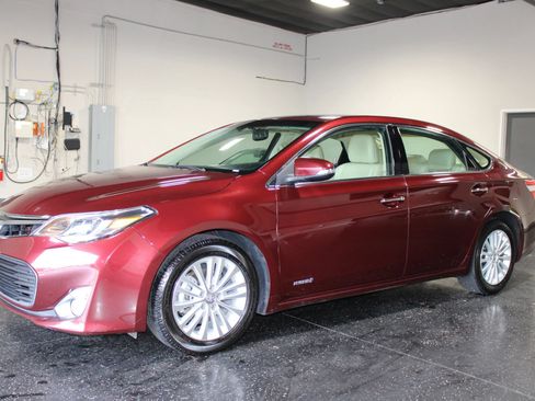 Used 2014 Toyota Avalon XLE Touring FWD image 6