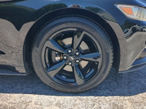 Used 2016 Ford Mustang Coupe w/ Equipment Group 051A RWD image 9