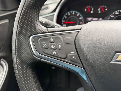 Used 2024 Chevrolet Malibu LT image 17