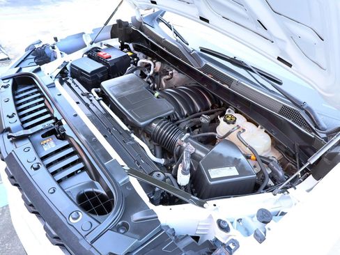 Used 2020 Chevrolet Silverado 1500 Custom w/ Custom Value Package image 35